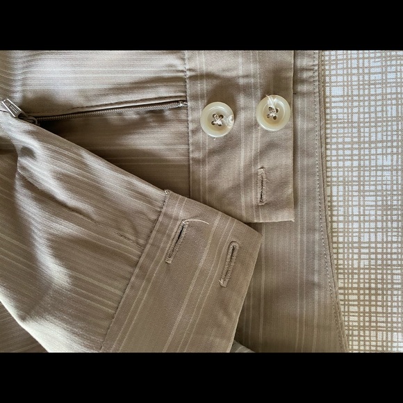 Mossimo Stretch suit-dress/work length tan shorts. - Picture 10 of 16